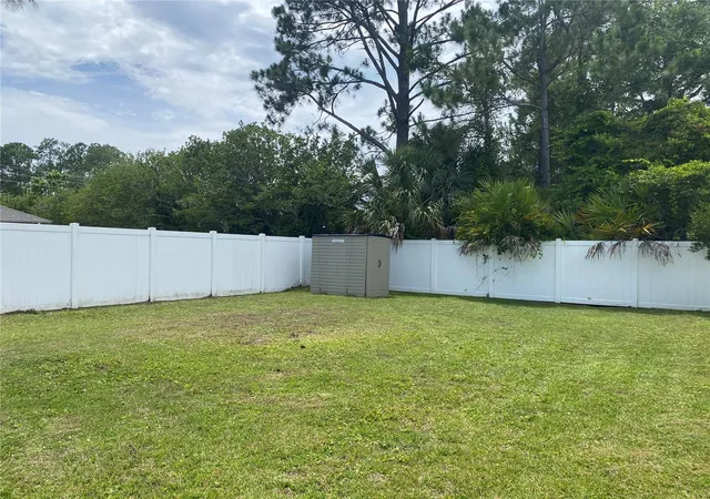 Photo 3 of Sale Pending at 8 Renworth Pl, Palm Coast, FL 32164 | MLS# FC318751 | Listing updated on 2026-09-04