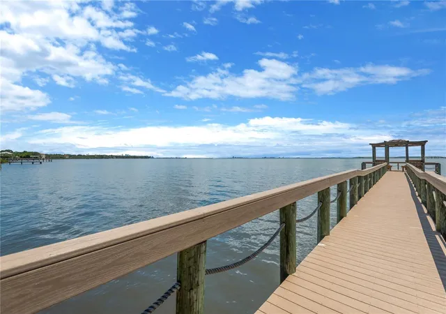 3rd image of 2852 Bayshore Trails Dr, Tampa, FL 33611 | MLS# TB8511571