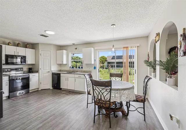 Photo 3 of Single family home for sale at 7 Bolton Ct, Kissimmee, FL 34758 | MLS# S5150473 | Listing updated on 2026-09-23