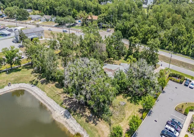 21st image of 18950 Sunlake Blvd, Lutz, FL 33558 | MLS# TB8511591