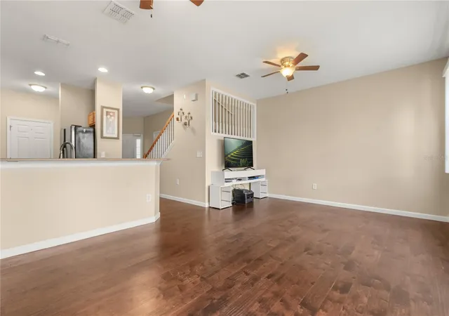 5th image of 10306 Stone Moss Ave, Tampa, FL 33647 | MLS# TB8511604