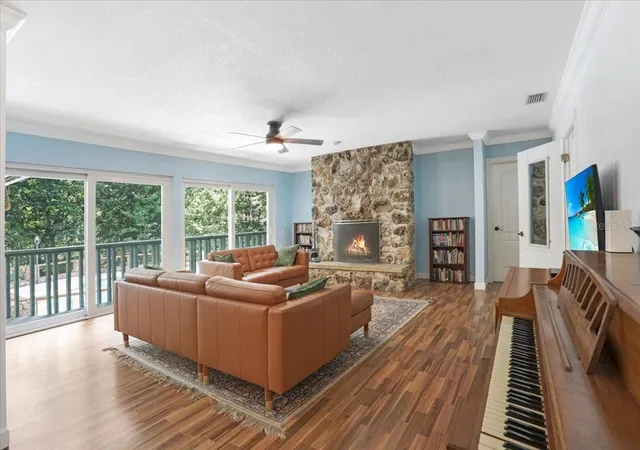 4th image of 1915 Nw 16Th Ave, Gainesville, FL 32605 | MLS# GC540569
