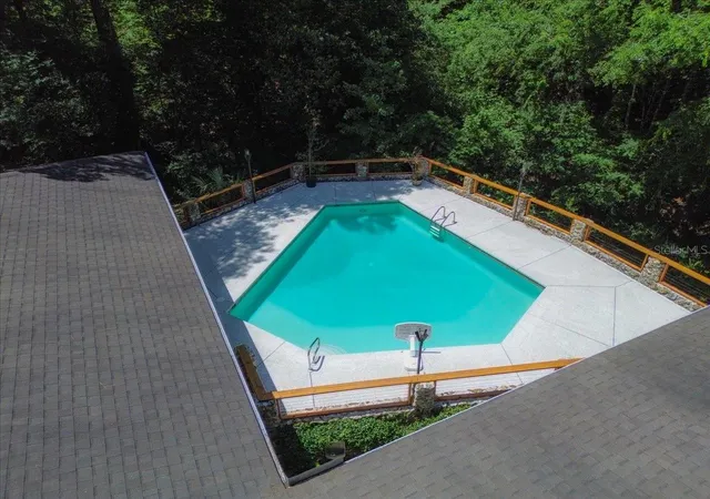 42nd image of 1915 Nw 16th Ave, Gainesville, FL 32605 | MLS# GC540569