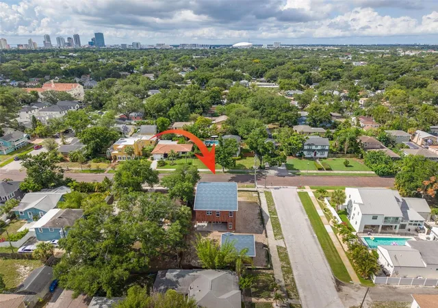 Photo 14 of Single family home for sale at 1341 28th Avenue N, Saint Petersburg, FL 33704 | MLS# TB8511610 | Listing updated on 2026-09-12