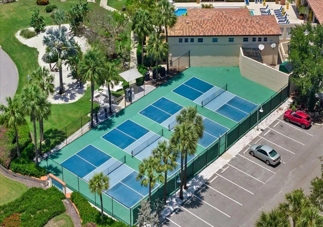 Homes for sale in Longboat Key, FL | 2600 Harbourside Dr #H06, Longboat Key, FL 34228 | MLS# A4694669