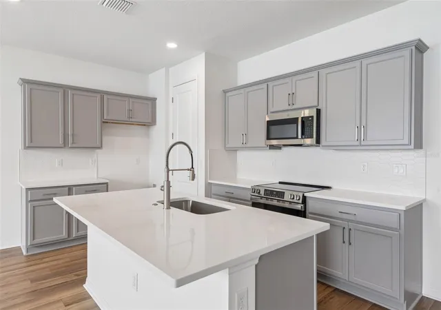 5th image of 31542 Azure Beach Dr, San Antonio, FL 33576 | MLS# TB8511615