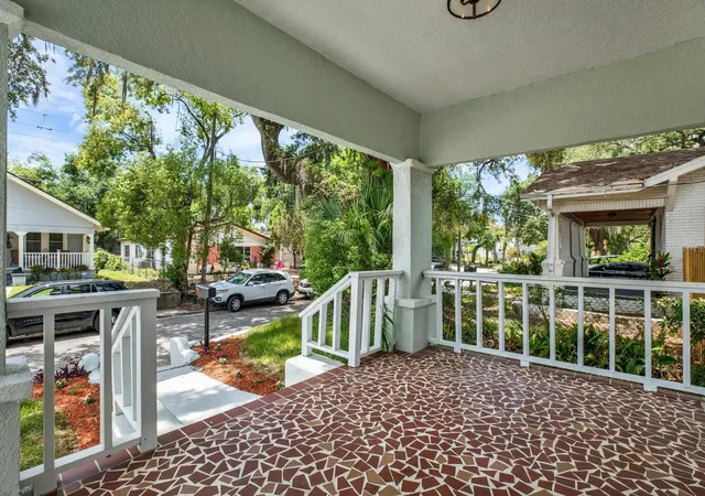 3rd image of 112 E Emily St, Tampa, FL 33603 | MLS# TB8511629