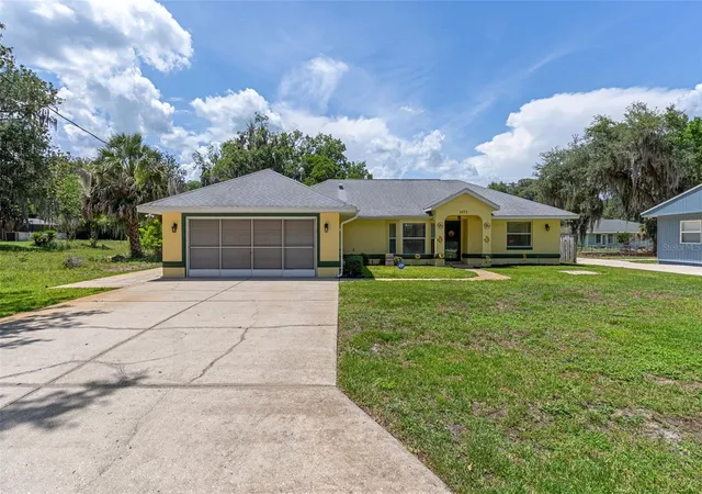 Homes for sale in Lake Panasoffkee, FL | 2472 Cr 447, Lake Panasoffkee, FL 33538 | MLS# G5112792