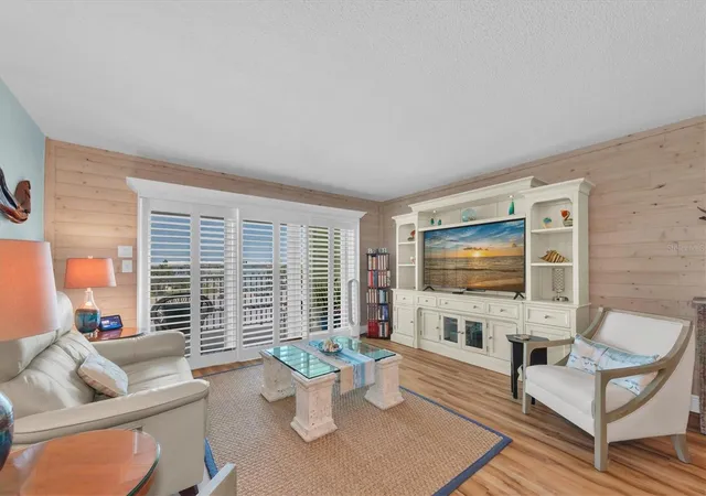 Homes for sale in St. Pete Beach, FL | 420 64Th Ave, St. Pete Beach, FL 33706