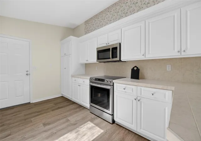 Photo 4 of Single family home for sale at 9532 SE 173rd Lane, Summerfield, FL 34491 | MLS# OM725266 | Listing updated on 2026-09-24