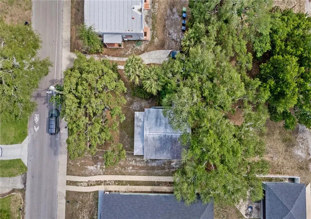 Listing Photo 2 - Condo for sale in building located at 5914 N Ola Ave, TAMPA, FL 33604