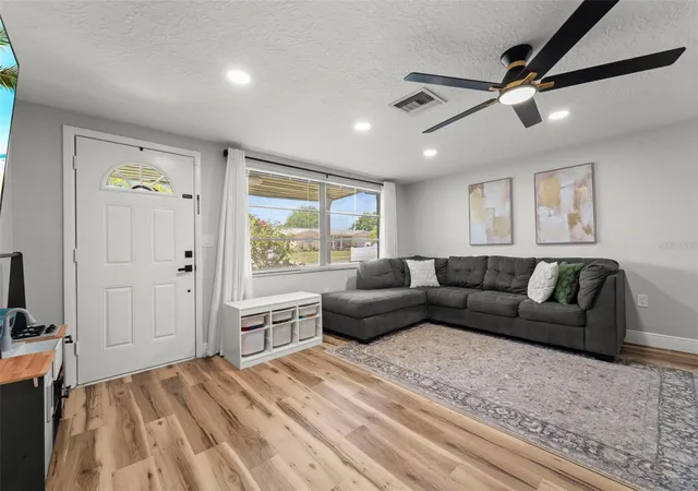 4th image of 6113 9Th Ave, New Port Richey, FL 34653 | MLS# TB8511651