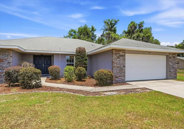 Photo 3 of Single family home for sale at 1233 Parker Rd, Lakeland, FL 33811 | MLS# L4962153 | Listing updated on 2026-10-07