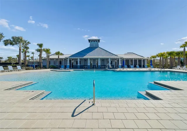 Photo 4 of Single family home for sale at 1261 Anchor Bnd Dr, Ruskin, FL 33570 | MLS# TB8511655 | Listing updated on 2026-10-10