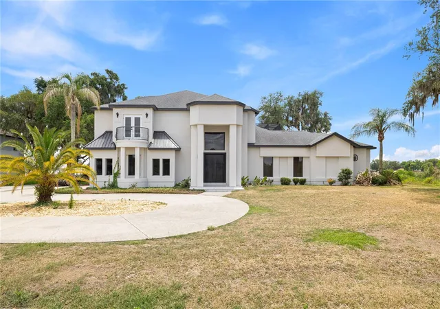 Photo 2 of Single family home for sale at 10640 Lake Minneola Shrs, Clermont, FL 34711 | MLS# O6410343 | Listing updated on 2026-10-10