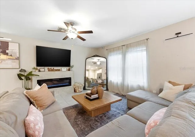 Photo 3 of Single family home for sale at 4306 Salt Springs Ln, Lakeland, FL 33811 | MLS# L4962156 | Listing updated on 2026-08-11
