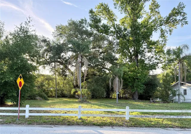 1st image of 304 Springdale Pl, Temple Terrace, FL 33617 | MLS# TB8511681