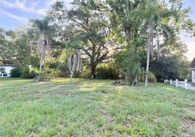 2nd image of 304 Springdale Pl, Temple Terrace, FL 33617 | MLS# TB8511681
