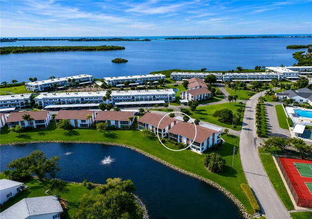 Photo 1 of Condo for sale at 4853 Independence Dr, Bradenton, FL 34210 | MLS# A4694686 | Listing updated on 2026-10-06