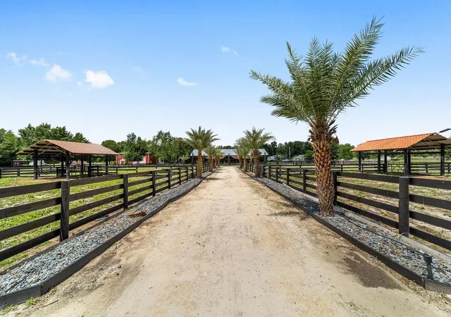 5th image of 16392 Ne Jacksonville Rd, Citra, FL 32113 | MLS# OM725275