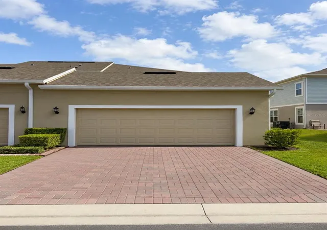 Photo 2 of Townhouse for sale at 7030 Twilight Bay Dr, Winter Garden, FL 34787 | MLS# O6410364 | Listing updated on 2026-05-29