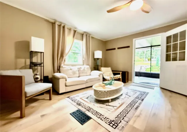 5th image of 208 Ashley St, Hawthorne, FL 32640 | MLS# GC540577