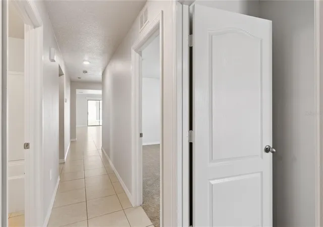 5th image of 6535 Baikal Pl, Lakeland, FL 33805 | MLS# O6410382