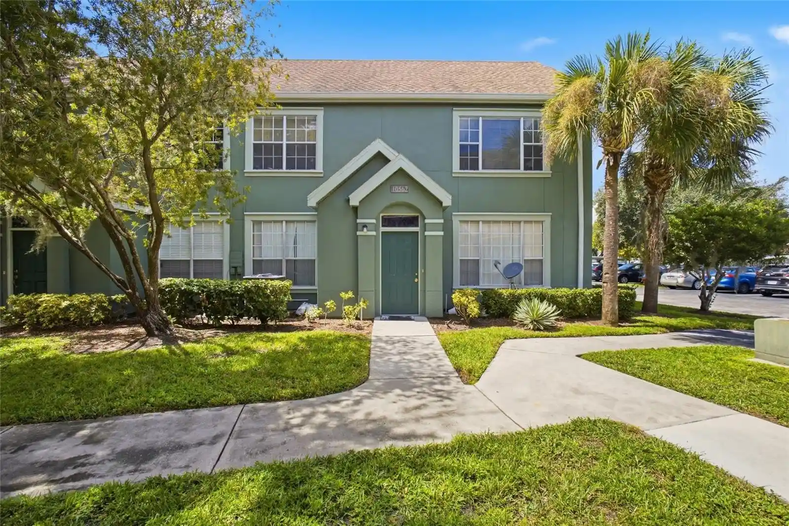 Listing Photo 1 - Condo for sale in 10562 Windsor Lake Ct located at 10562 Windsor Lake Ct, TAMPA, FL 33626 - Unit #10562