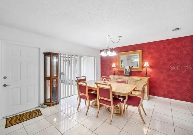 Listing Photo 5 - Condo for sale in building located at 10116 S 44th Ave, Boynton Beach, FL 33436 - Unit #328