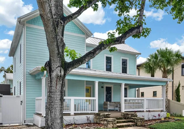 image of 204 Palmetto St, New Smyrna Beach, FL 32168 | MLS# NS1088315