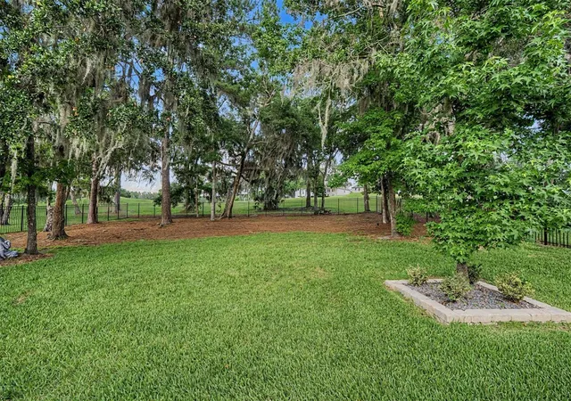 Photo 5 of Single family home for sale at 4926 Southern Valley Loop, Brooksville, FL 34601 | MLS# TB8511734 | Listing updated on 2026-08-15