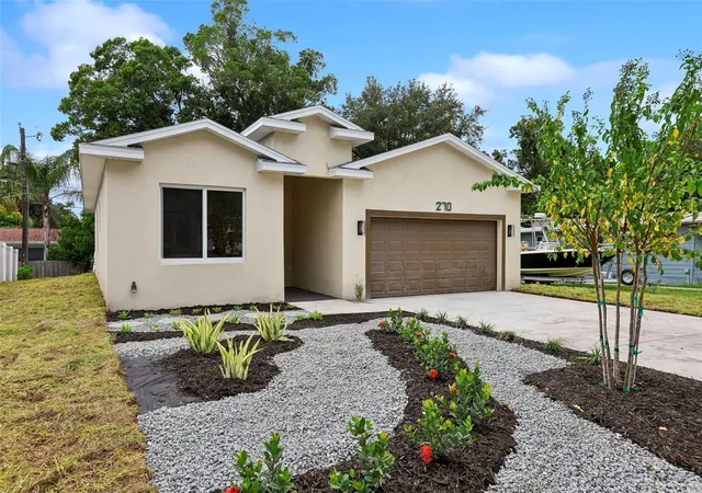 Photo 3 of Single family home for sale at 270 Diogenes St, Dunedin, FL 34698 | MLS# TB8511758 | Listing updated on 2026-10-08