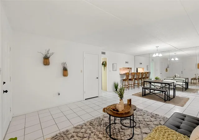 Listing Photo 5 - Condo for sale in building located at 4702 Christa Ct, TAMPA, FL 33614 - Unit #345