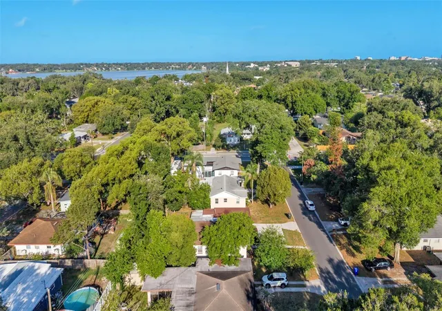 Photo 3 of Single family home for sale at 1615 Skinner St, Lakeland, FL 33801 | MLS# L4962169 | Listing updated on 2026-09-15