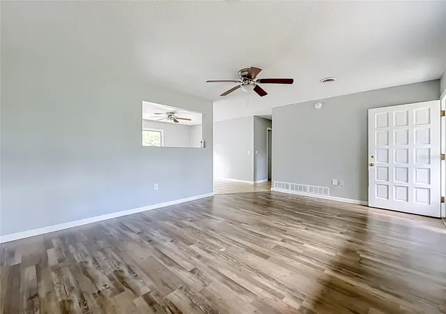 5th image of 3309 Ne 16Th Ave, Ocala, FL 34479 | MLS# OM725291