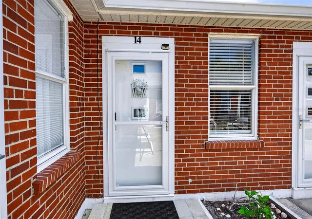 1st image of 908 Villas Dr #14, Venice, FL 34285 | MLS# N6144460
