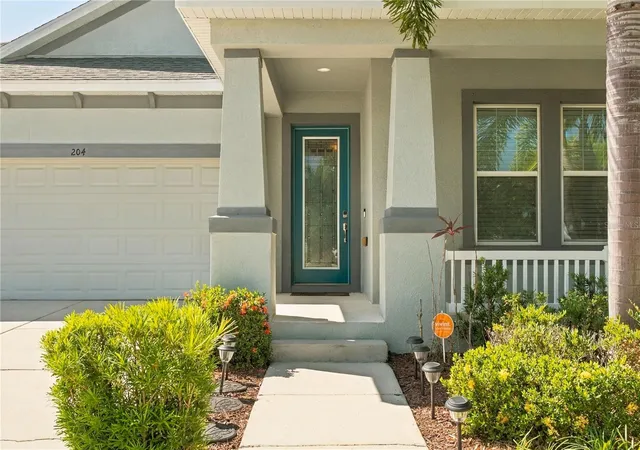 Photo 3 of Single family home for sale at 204 Shell Crk Ct, Apollo Beach, FL 33572 | MLS# TB8511812 | Listing updated on 2026-09-17