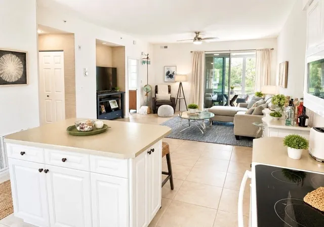 Photo 3 of Condo for sale at 8360 Wingate Dr #811, Sarasota, FL 34238 | MLS# A4694722 | Listing updated on 2026-08-29