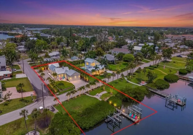 2nd image of 216 Sunrise Dr, Nokomis, FL 34275 | MLS# A4694723
