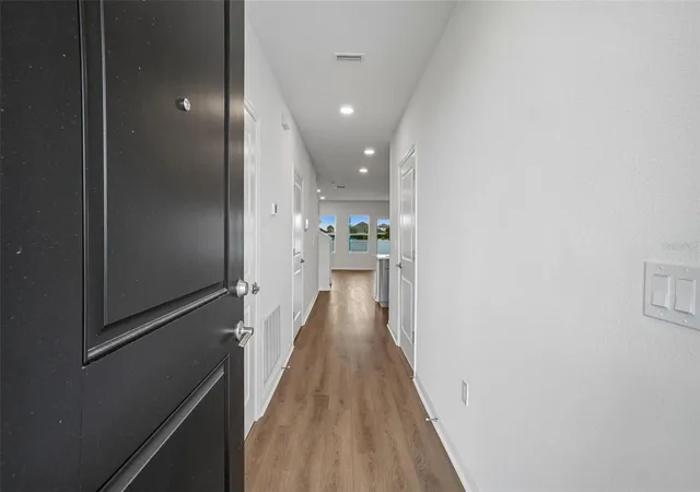 Photo 2 of Townhouse for sale at 6868 Holcombe Dl Dr, Zephyrhills, FL 33541 | MLS# TB8511816 | Listing updated on 2026-09-01