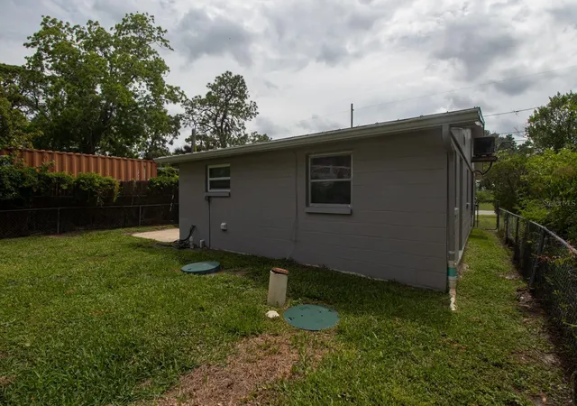 Listing Photo 2 - Condo for sale in building located at 5615 Van Doren Ave, NEW PORT RICHEY, FL 34652 - Unit #