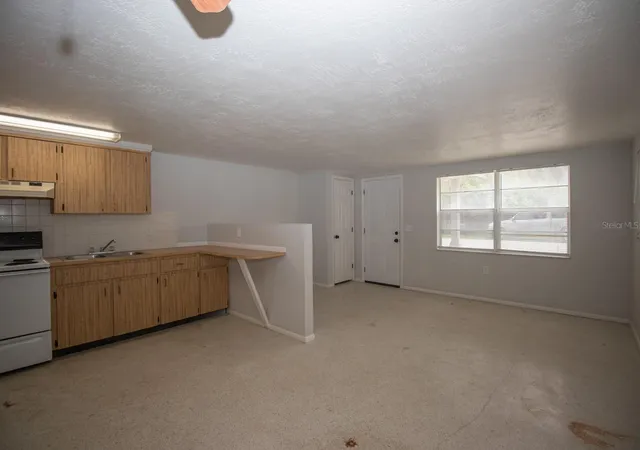Listing Photo 4 - Condo for sale in building located at 5615 Van Doren Ave, NEW PORT RICHEY, FL 34652