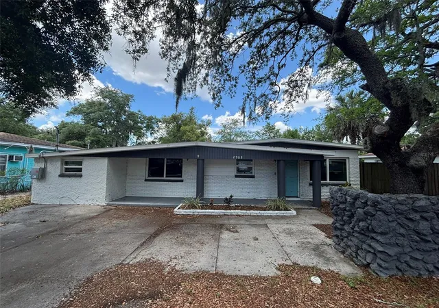 Photo 2 of Single family home for sale at 2908 E Howell St, Tampa, FL 33610 | MLS# TB8511821 | Listing updated on 2026-10-07