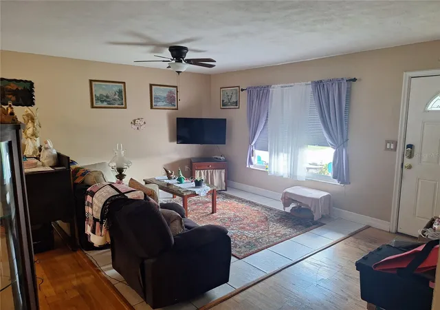 Photo 4 of Single family home for sale at 402 Cicero St NW, Port Charlotte, FL 33948 | MLS# W7886050 | Listing updated on 2026-09-23