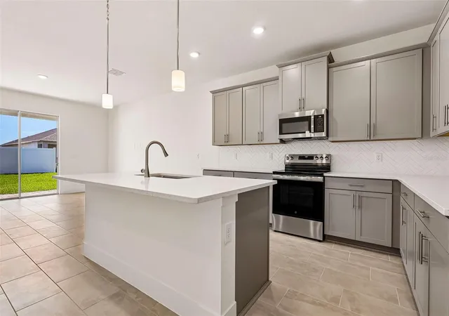 Photo 2 of Single family home for sale at 30314 Emerald Forest Dr, Mount Dora, FL 32757 | MLS# O6410508 | Listing updated on 2026-10-09