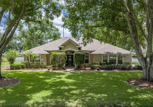 2nd image of 2553 Partridge Dr, Winter Haven, FL 33884 | MLS# P4938801