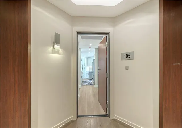 5th image of 1211 Gulf Of Mexico Dr #105, Longboat Key, FL 34228 | MLS# A4694733