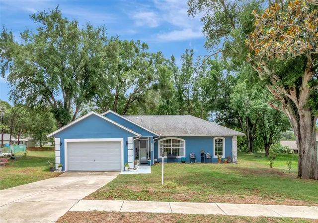 Homes for sale in Grand Island, FL | 12500 Draw Dr, Grand Island, FL 32735 | MLS# G5112823
