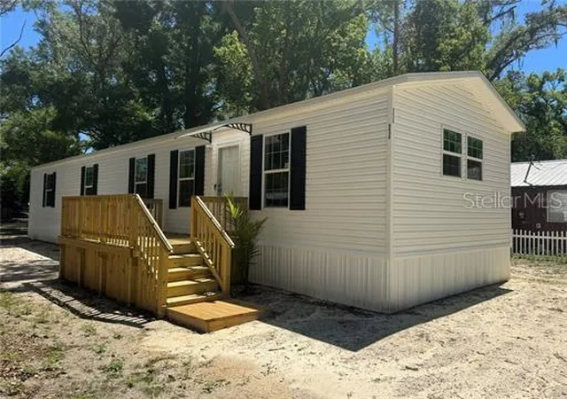 Homes for sale in Trenton, FL | 8630 Sw 82nd Ter, Trenton, FL 32693 | MLS# GC540588