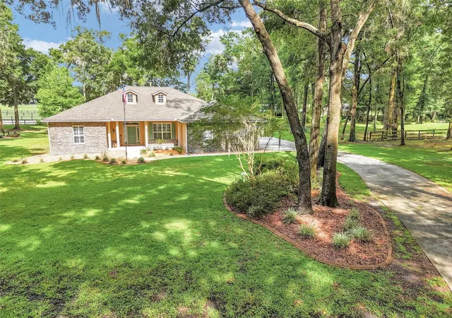 Photo 4 of Single family home for sale at 1989 NW 111th Loop, Ocala, FL 34475 | MLS# OM725303 | Listing updated on 2026-07-18